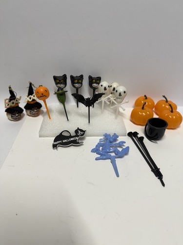 Lot vtg halloween cake - lot,