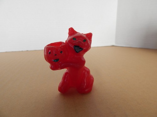 Vtg red wax cat holding - 2.5",